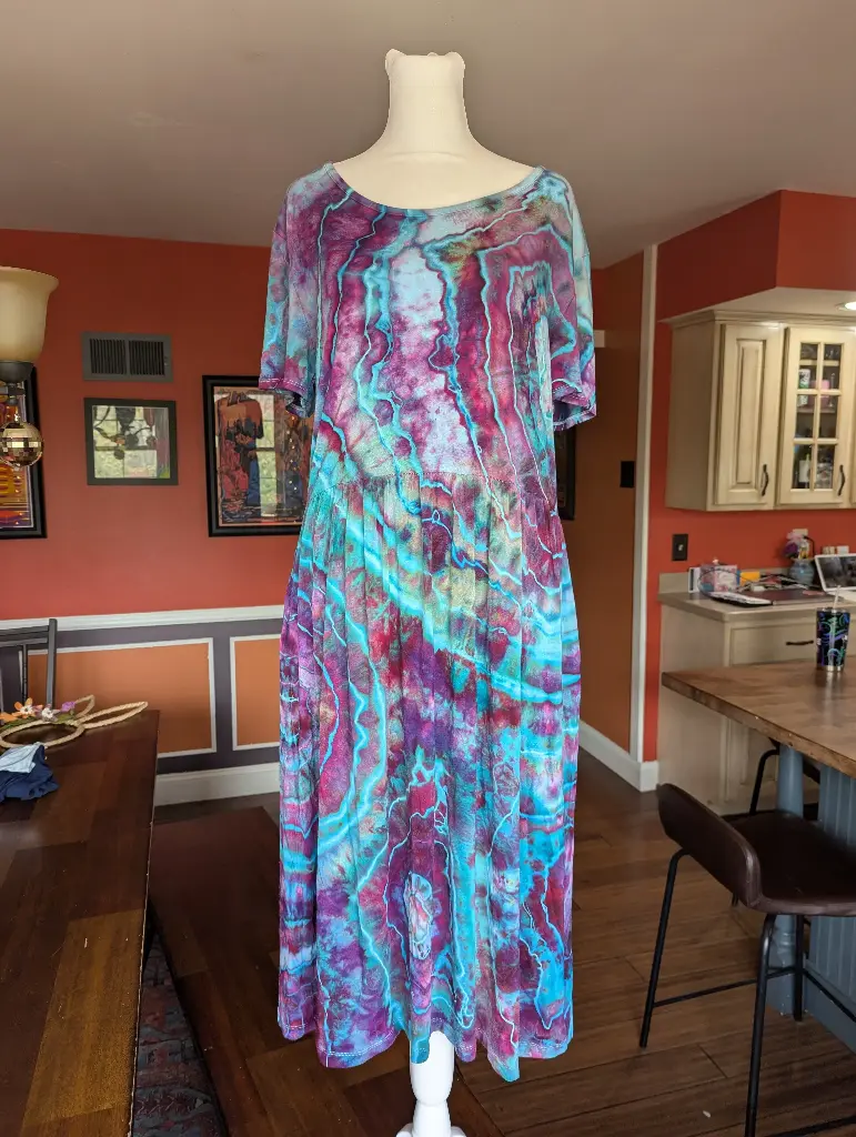 Mindbender Short Sleeve Maxi with Pockets 